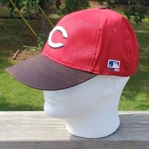 Team MLB Cincinnati Reds Hat Cap Adjustable Red Black Major League Baseball